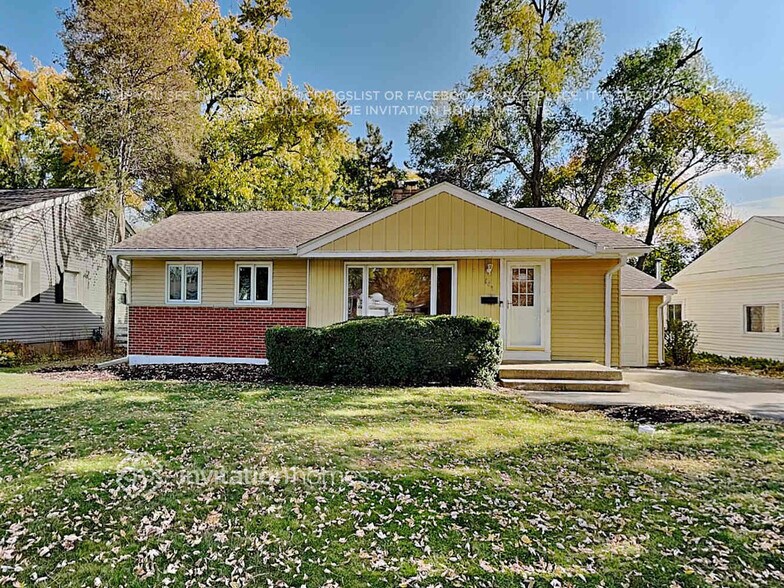 Primary Photo - 407 N Derbyshire Ave