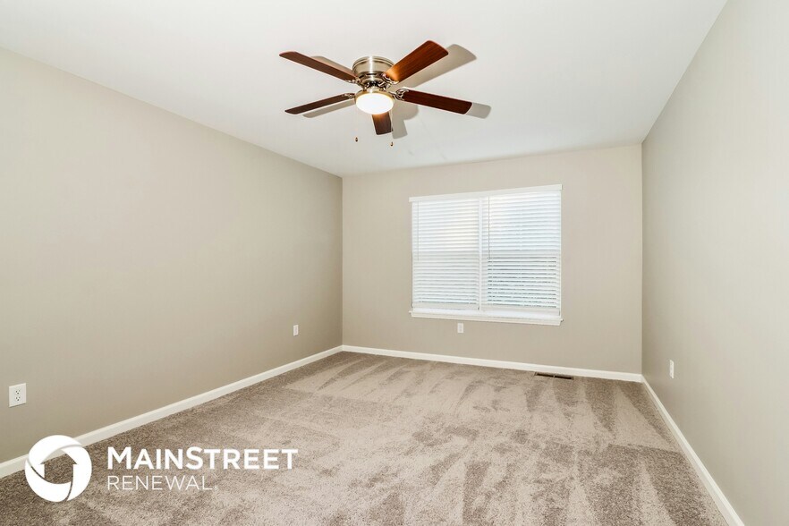 Building Photo - 2067 Paddle Wheel Dr