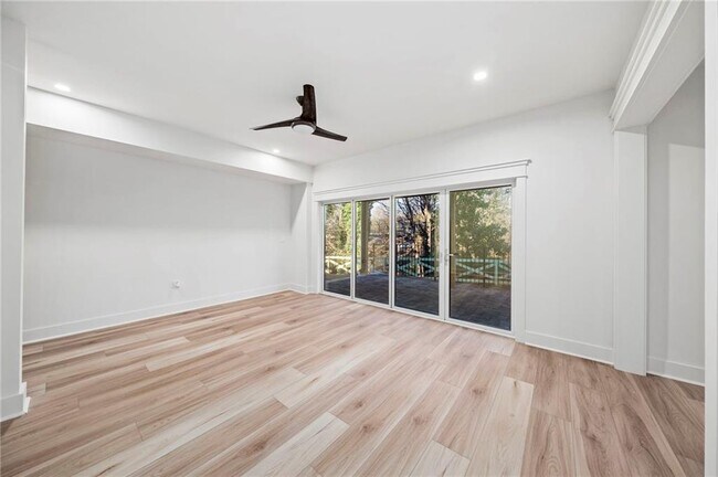 Building Photo - 3784 Pine Needle Dr NW