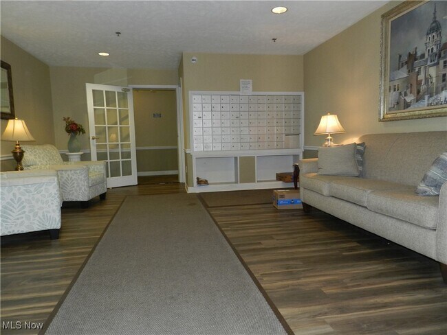 Building Photo - 2885 Pease Dr