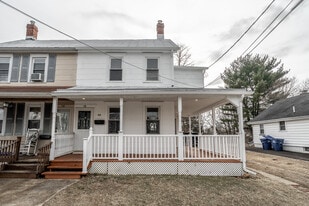 Building Photo - 58 Egbert St