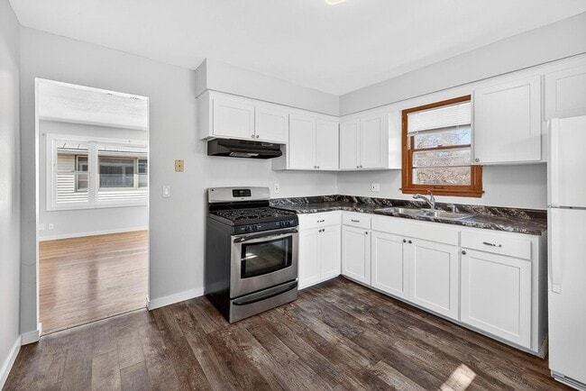 Building Photo - 5844 Washburn Ave S