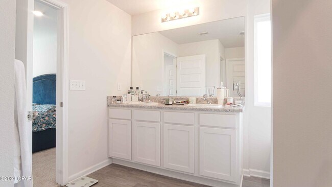 Building Photo - 4028 Brighton Blvd.