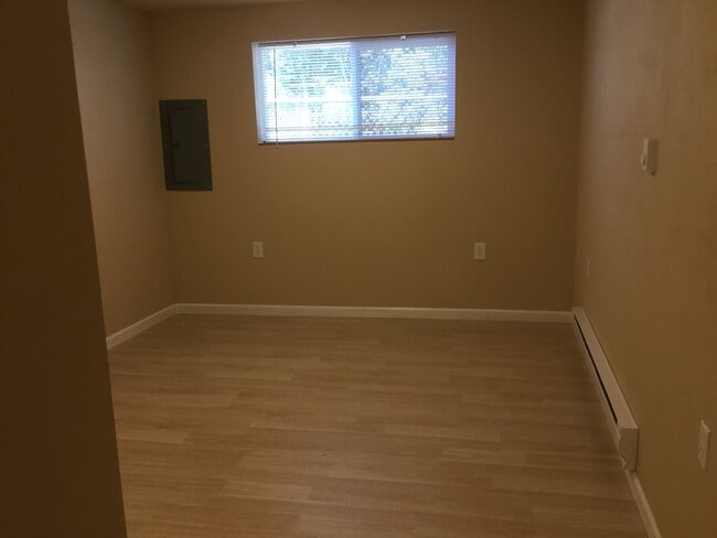 Building Photo - Charming 2-Bedroom Home in Prime Pecks Dri...