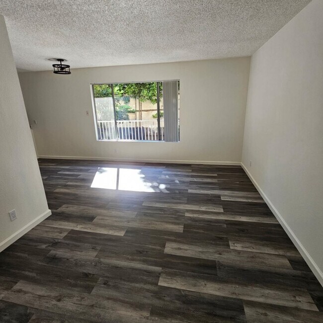 Building Photo - 10770 Palms Blvd