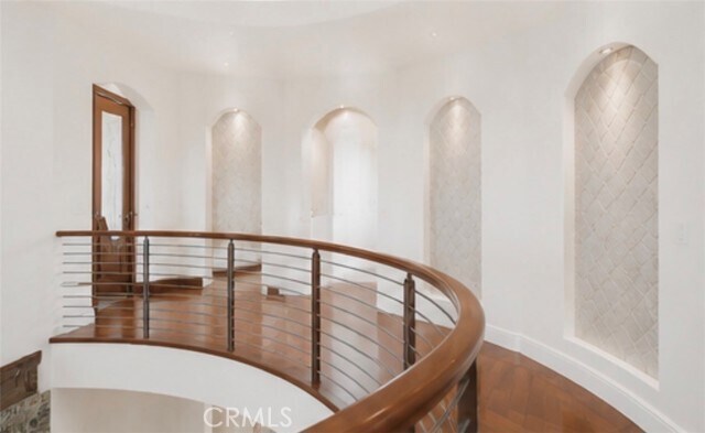 Building Photo - 5455 E Sorrento Dr