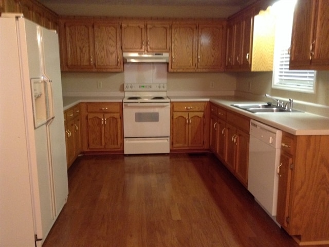 Building Photo - 1212 Wembley Ct