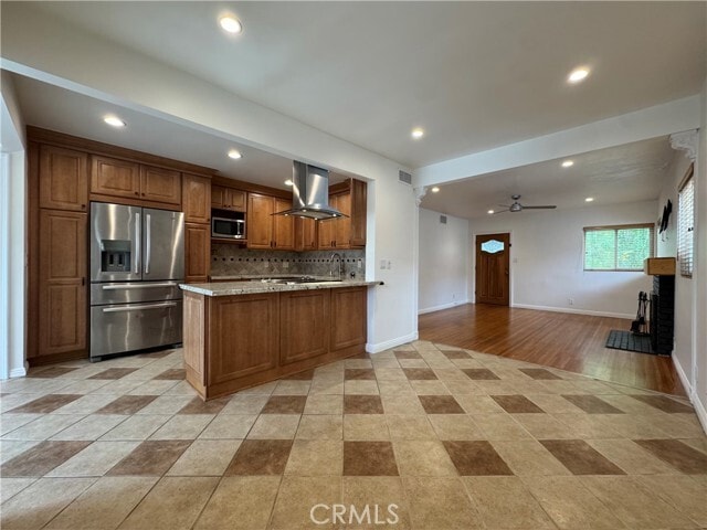 Building Photo - 240 S Mariposa St