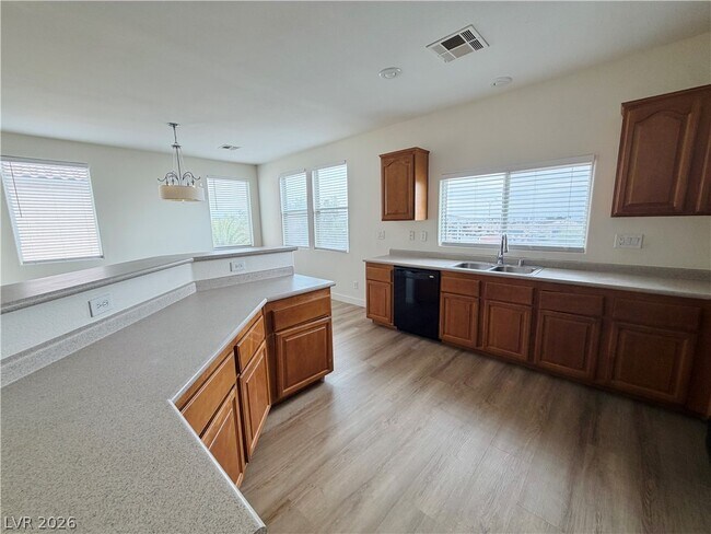 Building Photo - 8688 Mesquite Hills St