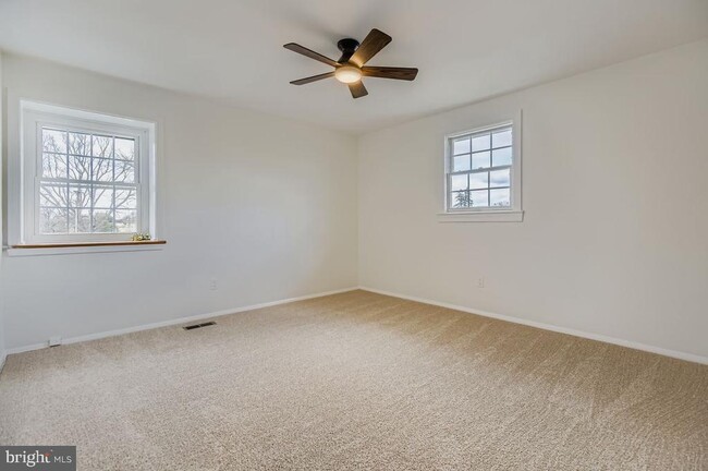 Building Photo - 119 E Padonia Rd