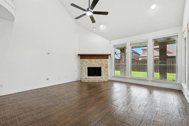 Building Photo - 10421 Sexton Dr