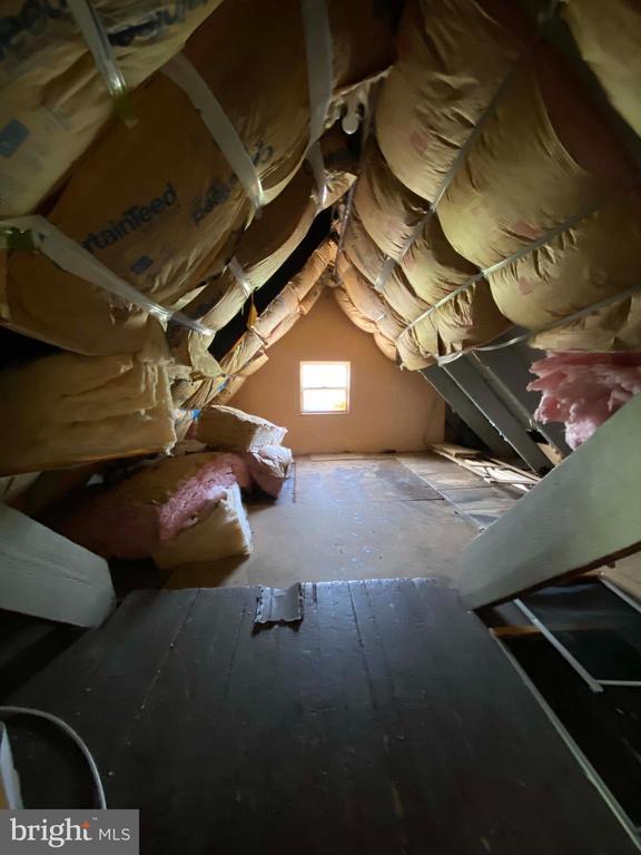 Building Photo - 408 E Roosevelt Blvd