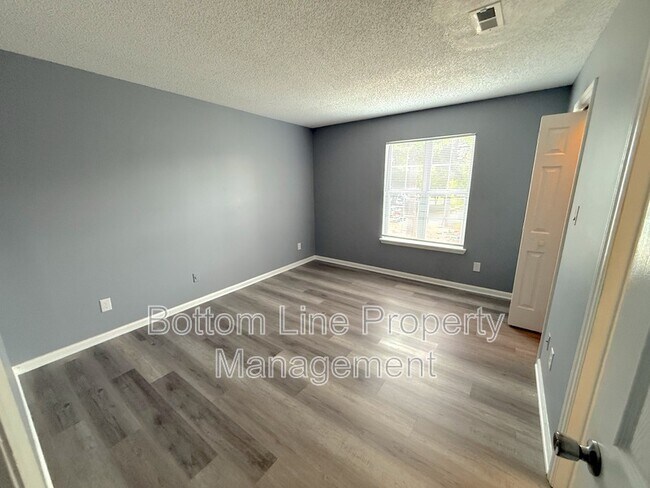 Building Photo - 5206 Amity Springs Dr