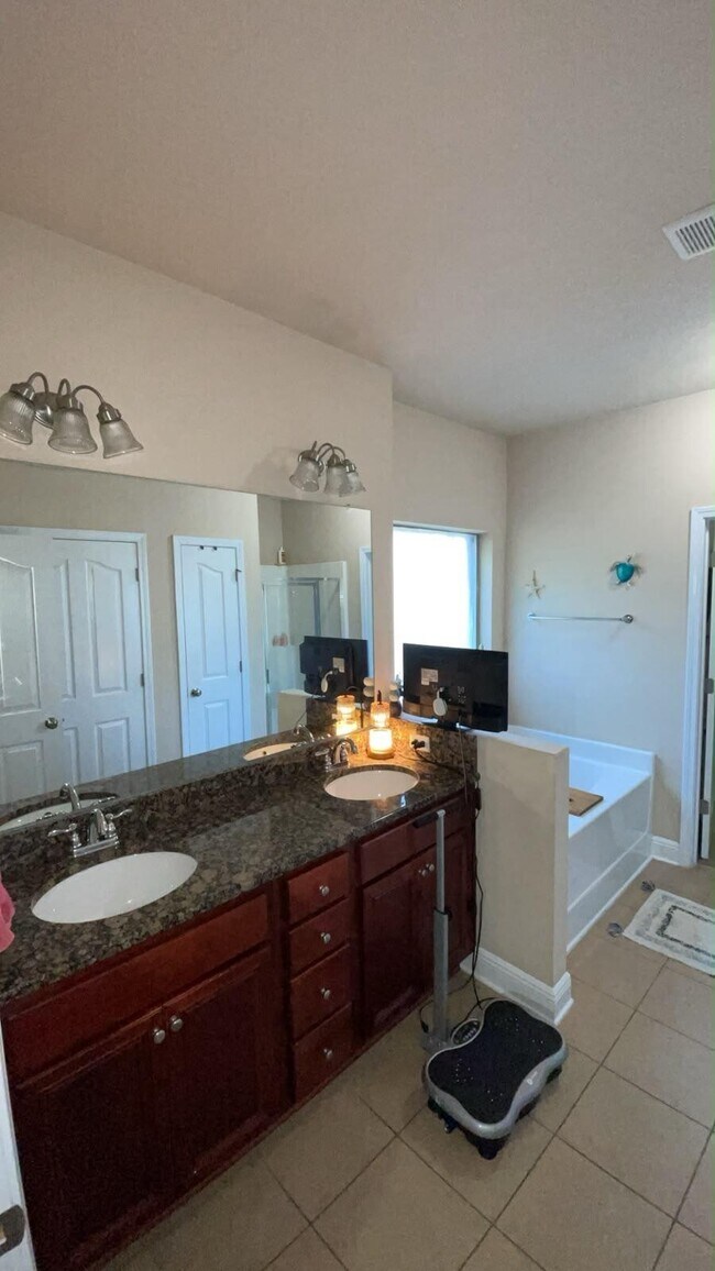 Building Photo - 514 Pheasant Trail