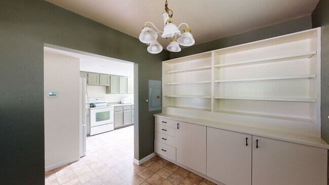 Building Photo - May Valley Road business opportunity available - 2 bedroom 1 bath home with carport & office and ...