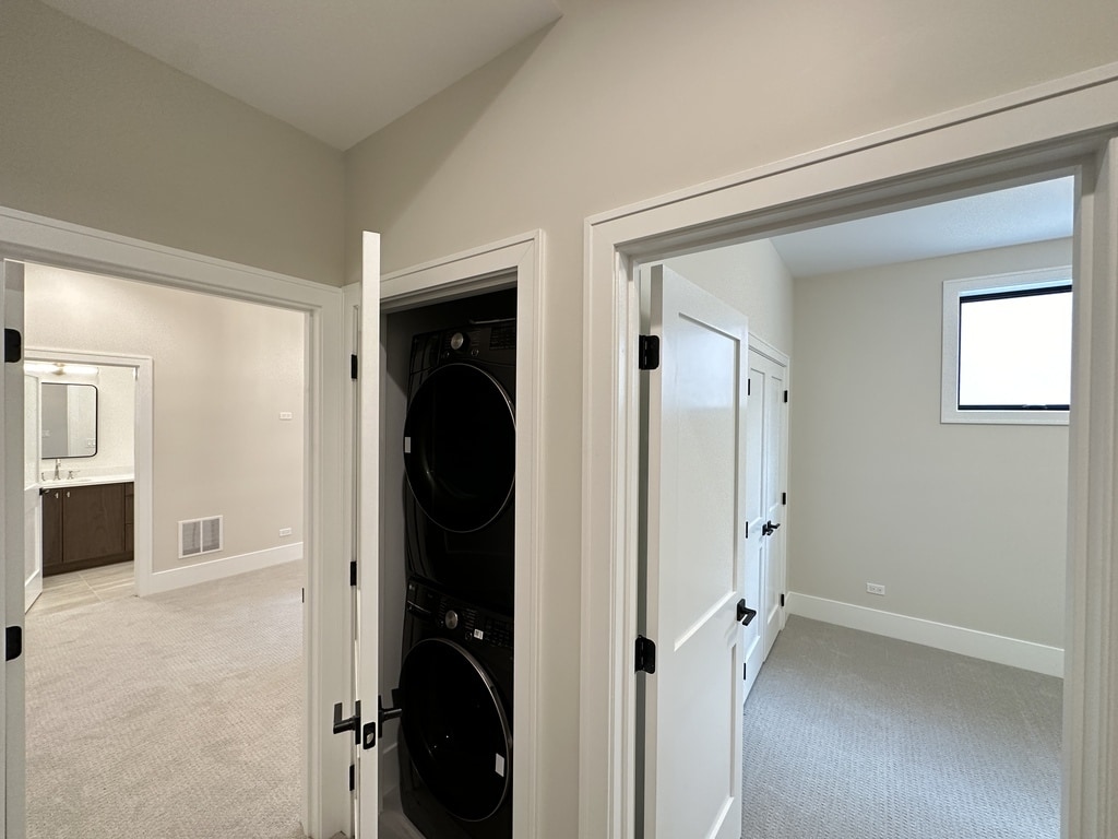 Building Photo - 1747 W Le Moyne St