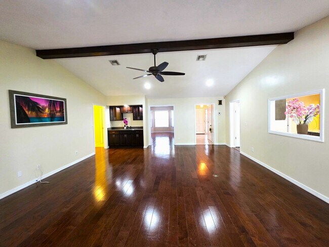 Building Photo - Vero Beach Rentals. Vero Beach Rent, LLC and Property Management Company