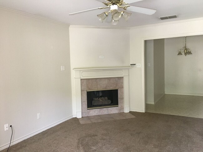 Building Photo - 2012 Seabiscuit