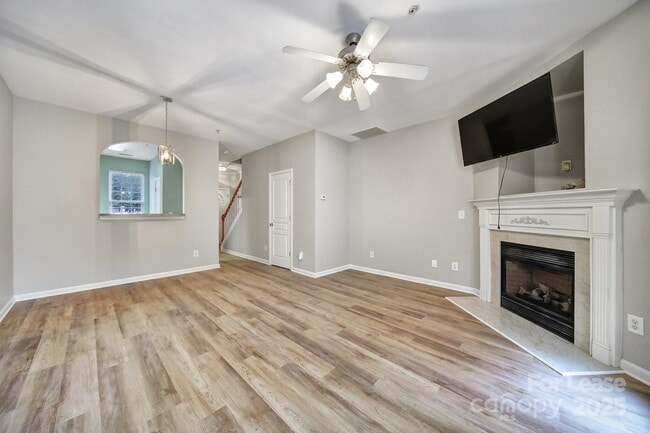 Building Photo - 5037 Sunset Ridge Ct