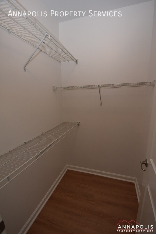 Building Photo - 1310 Cheswick Ln