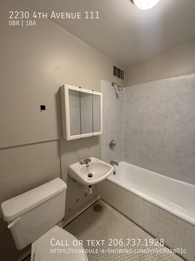 Building Photo - 2230 4th Ave