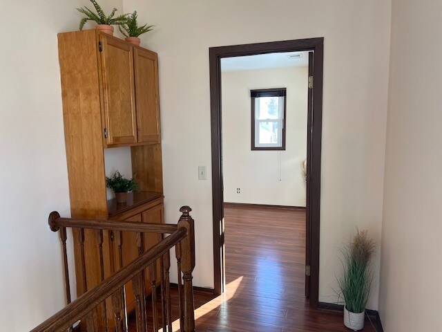 Building Photo - 1796 Vermont Dr