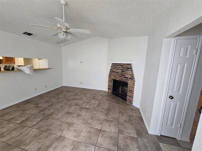 Building Photo - 9406 Kempler Dr
