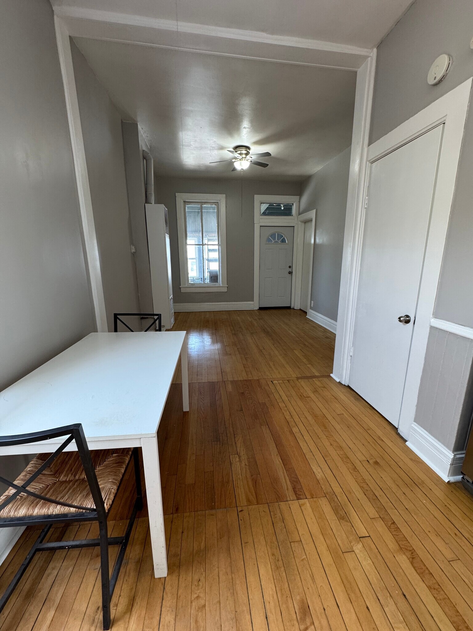 Building Photo - 3353 S Emerald Ave