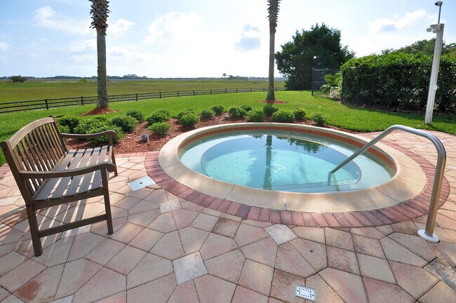 Building Photo - 2 BR / 2 BA Las Palmas Condo!