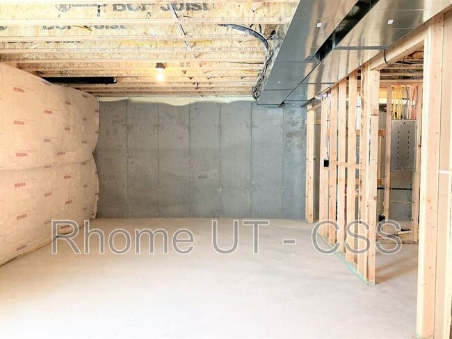 Building Photo - 552 N 260 W