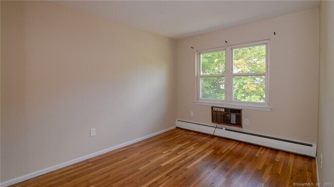 Building Photo - 42 Abner Ct