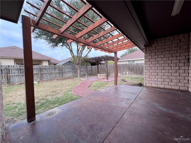 Building Photo - 27 N 46th St