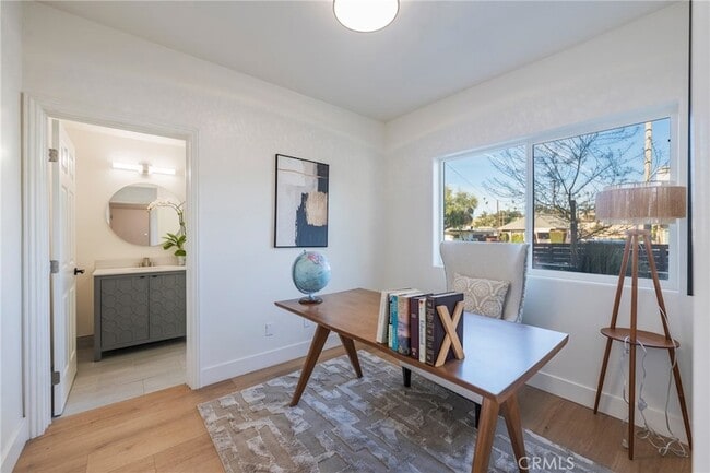 Building Photo - 712 Chestnut Ave