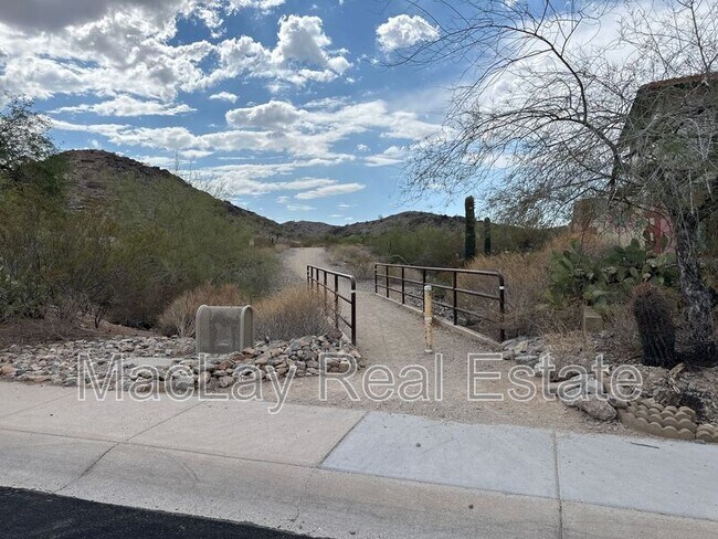 Building Photo - 9223 S 45th Pl
