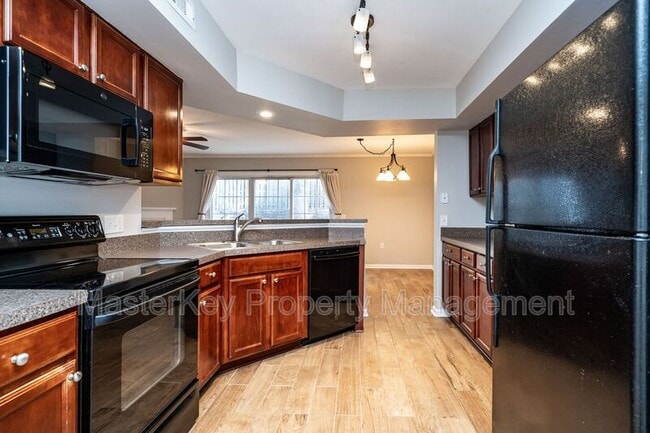 Building Photo - 2406 Condor Ct