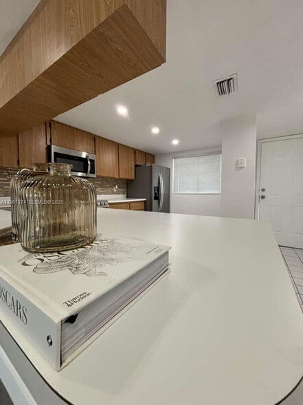 Building Photo - 1005 Palm Beach Trace Dr