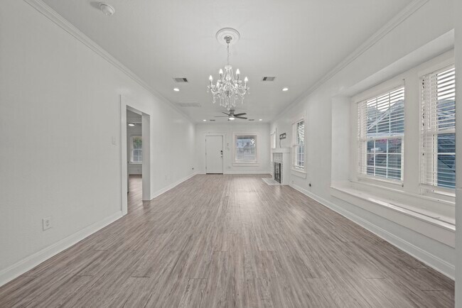Building Photo - 5711 Sherman St
