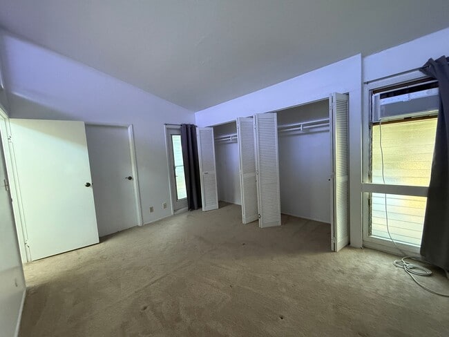 Building Photo - Laulea Town Houses (Mililani) - 3 bdrm/2.5 bath/2 parking