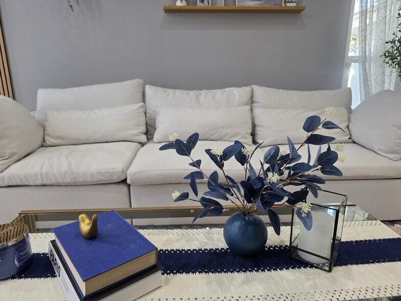 Building Photo - 6097 Charae St