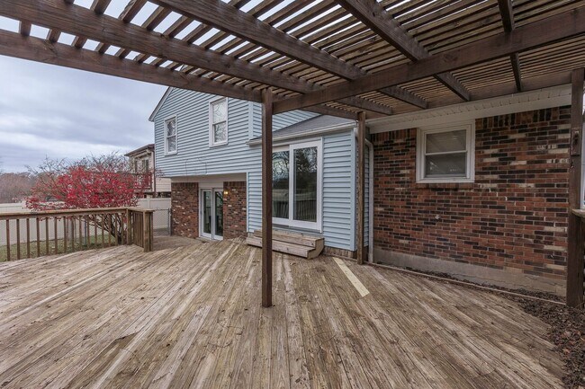 Building Photo - 7314 Ridge Creek Rd