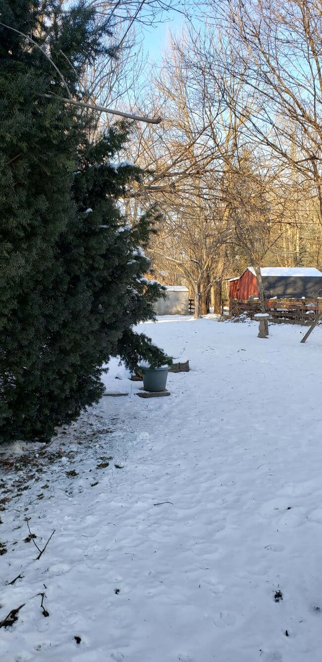 Building Photo - 1112 E Cleveland Ave