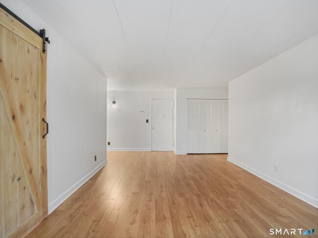 Building Photo - 27 Northill St