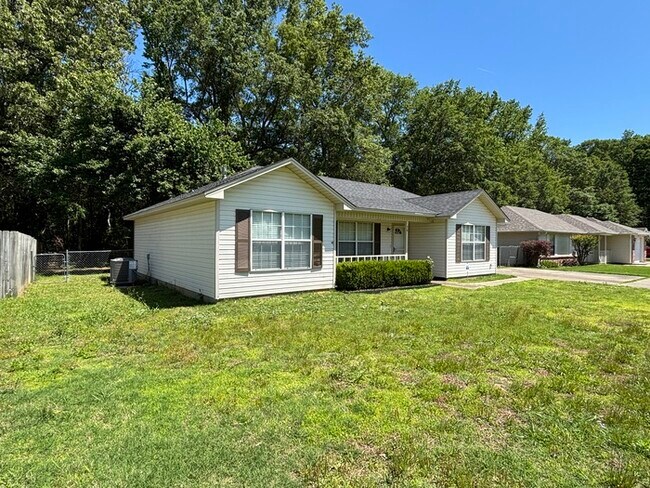 Building Photo - 39 Bud Grimes Dr