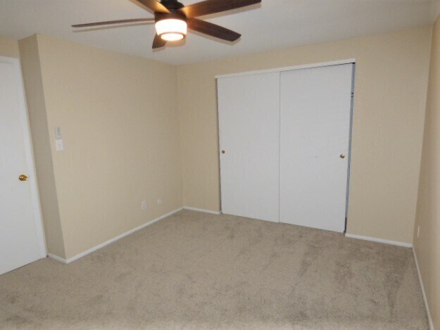 Building Photo - Hearthstone Condo