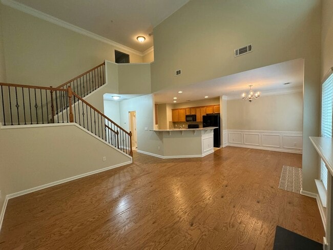 Building Photo - 506 Hillside Trail