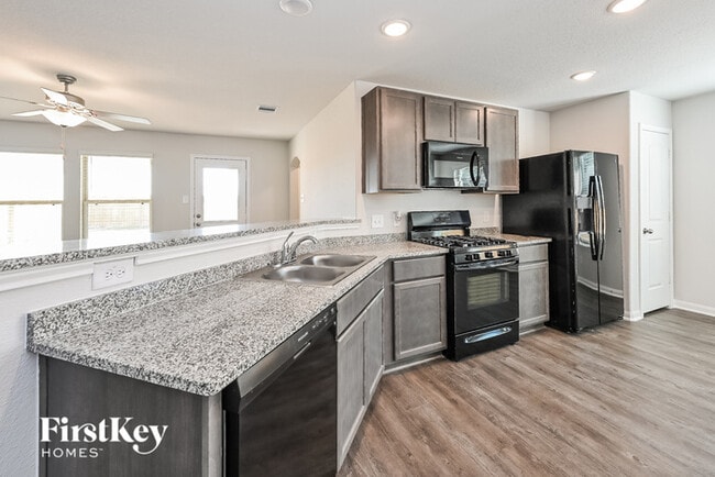 Building Photo - 25590 Roy Rogers Ct