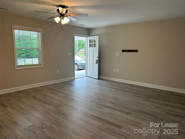 Building Photo - 6962 NC-27