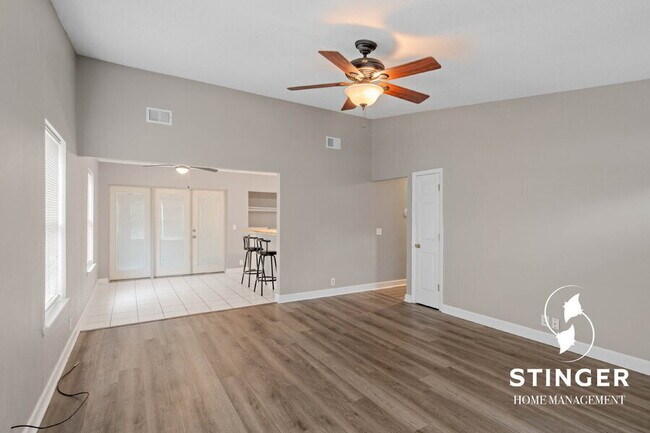 Building Photo - 16 Quail Ridge Cir N