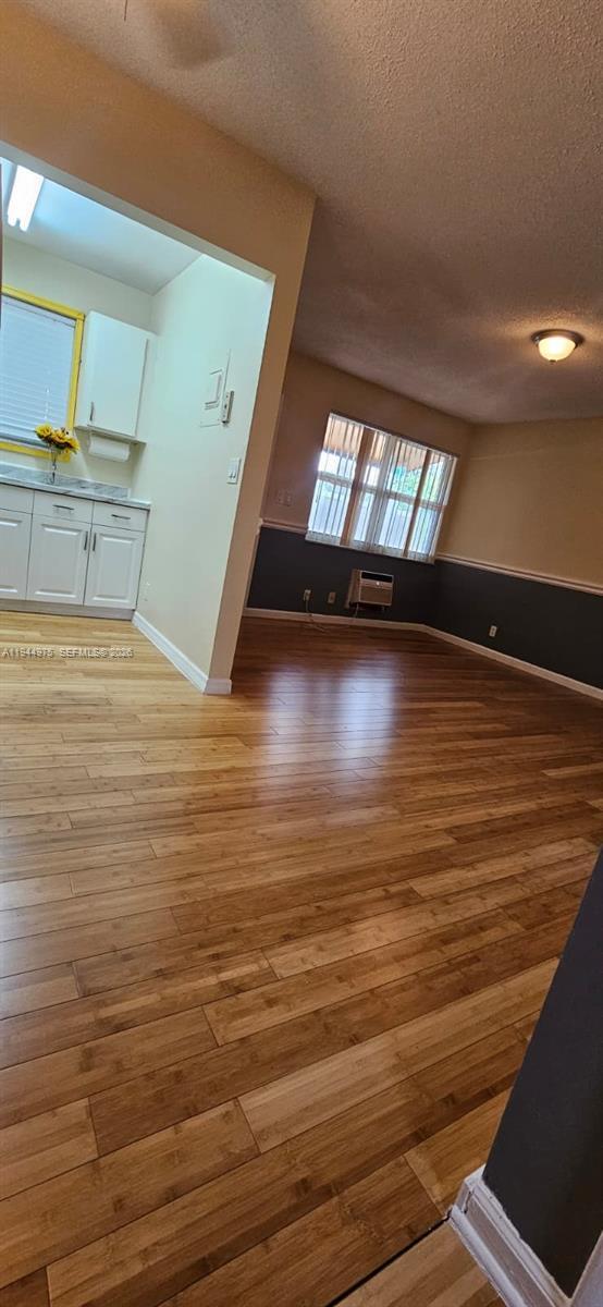 Building Photo - 1702 McKinley St