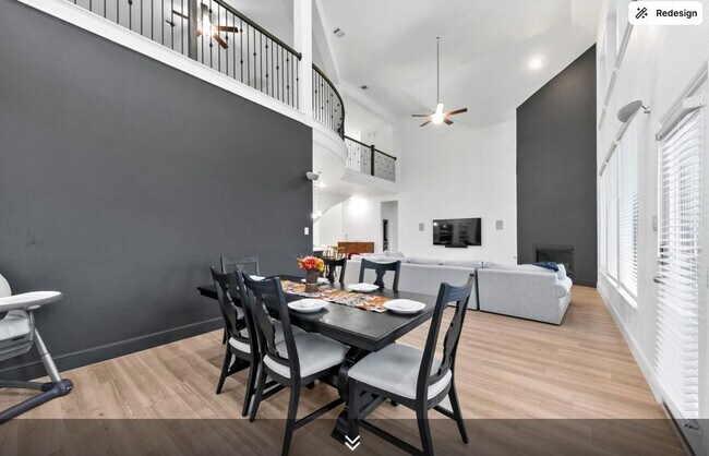 Building Photo - 10503 Sparkling Stream Trl